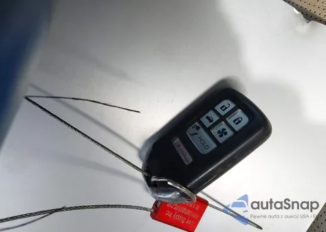 2018 Honda Clarity Plug-In Hybrid Touring из США, поврежденный, VIN JHMZC5F32JC006376